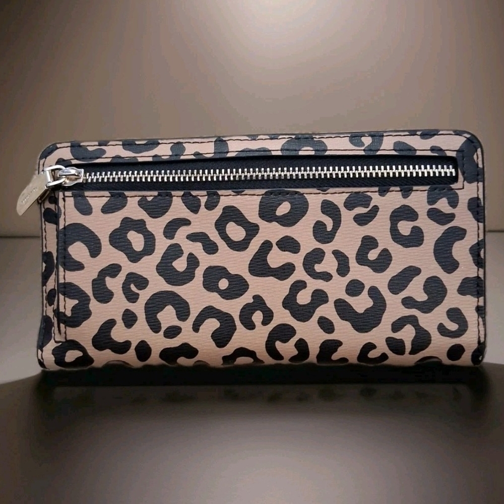 Kate Spade Darcy Large Slim Bifold Leopard Print Wallet - Picture 2 of 11